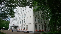 Школа № 1571 (бывшая 172) ГБОУ